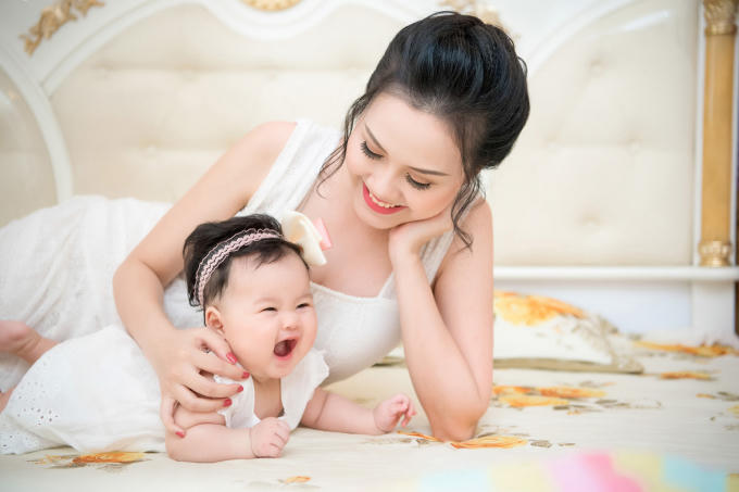 Hoa hậu Thân thiện Đậu Thị Hồng Phúc bất ngờ tái xuất sau nhiều năm ở ẩn