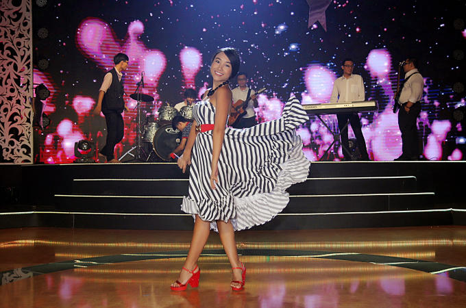 Ngọc Li&ecirc;n từng được Ho&agrave;i Linh, Mạnh Quỳnh khuyến kh&iacute;ch h&aacute;t bolero