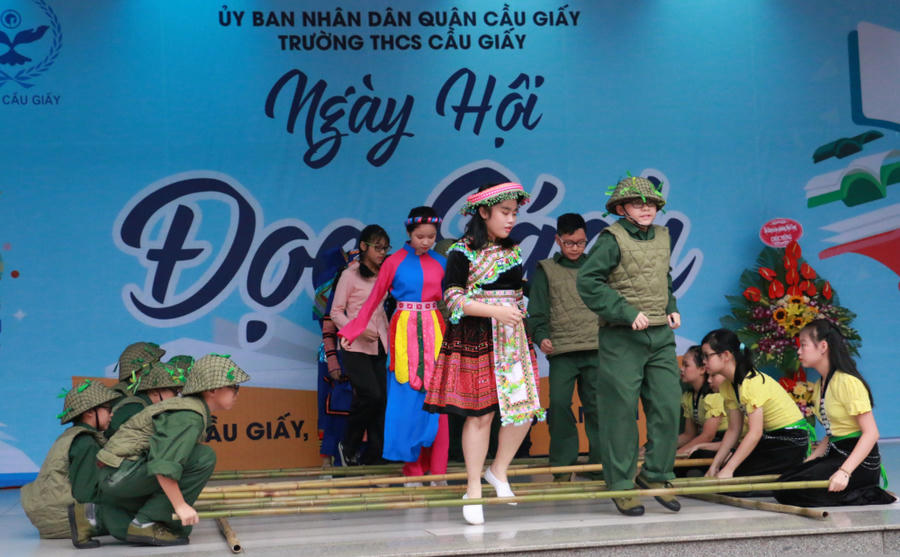 Thap sang 'ngon den sach' tu mot ngoi truong o Thu do hinh anh 9
