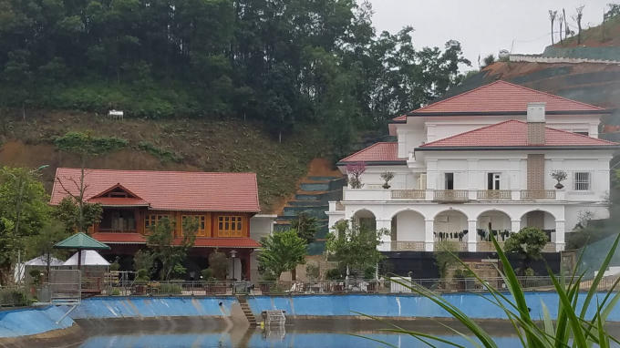 Khu dinh thự khủng của ông Phạm Sỹ Qúy, Giám đốc Sở TNMT tỉnh Yên Bái.