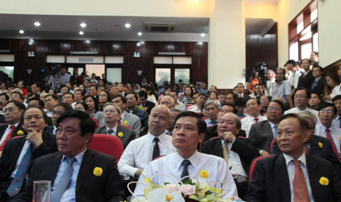 Giảng viên Trường ĐH Khoa học Xã hội và Nhân văn TP HCM (vietnamnet.vn)