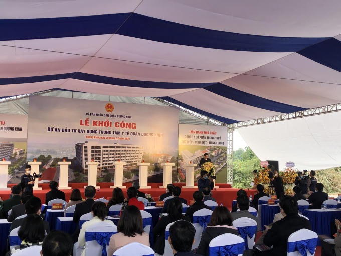 Quang cảnh lễ khởi công.
