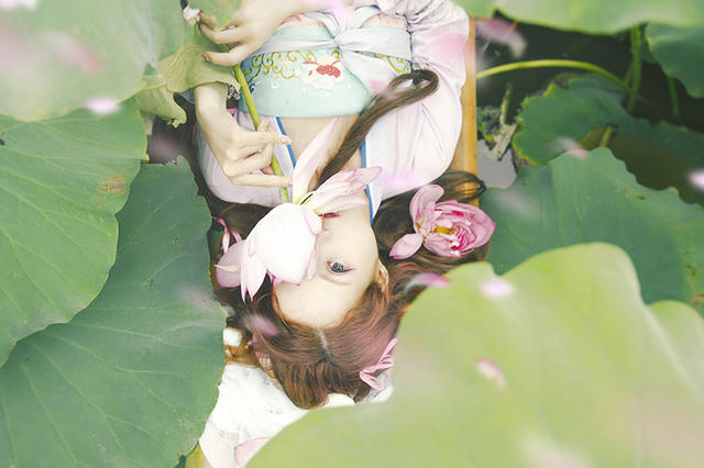 Theo Chibi chia sẻ, bộ ảnh này mang phong cách hanfu cổ điển.