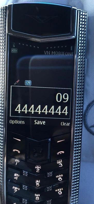 Siêu SIM "nhiều số 4" nhất Việt Nam