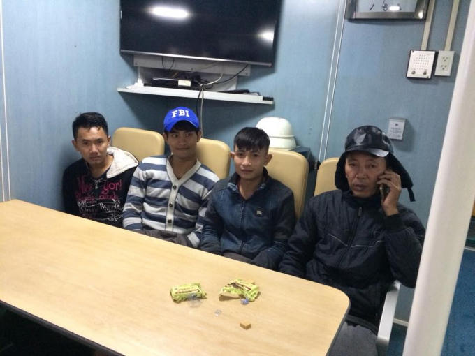 Những thuyền viên được trung tâm Phối hợp tìm kiếm cứu nạn hàng hải Việt Nam ứng cứu thành công.