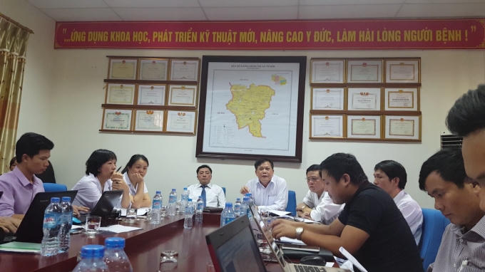 Buổi họp báo tại Bệnh viện Đa khoa thị xã Từ Sơn (Bắc Ninh) việc bé sơ sinh bị tử vong trước đó. Ảnh: Huy Trung