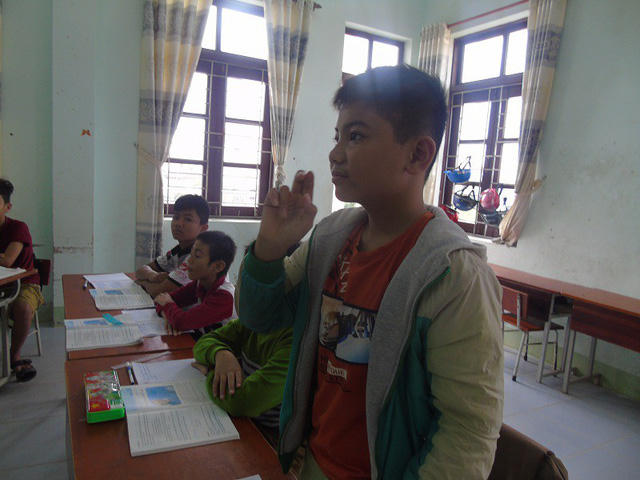 Buổi học tại lớp dành cho học sinh câm, điếc.