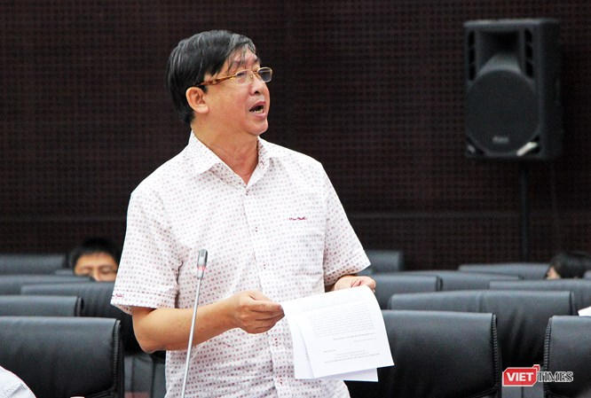 Ông Bùi Văn Tiếng, Chủ tịch Hội Khoa học lịch sử TP Đà Nẵng, bày tỏ quan điểm phản biện khá gay gắt trong việc Đà Nẵng đưa ý tưởng lấn vịnh Liên Chiểu làm đô thị biển