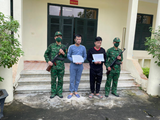 1918226_hai_doi_tuong_mua_ban_trai_phep_chat_ma_tuy_bi_doi_dnpcmt_tp_phoi_hop_voi_don_bp_hai_hoa_bat_giu_ngay_14_10_2021_14493029