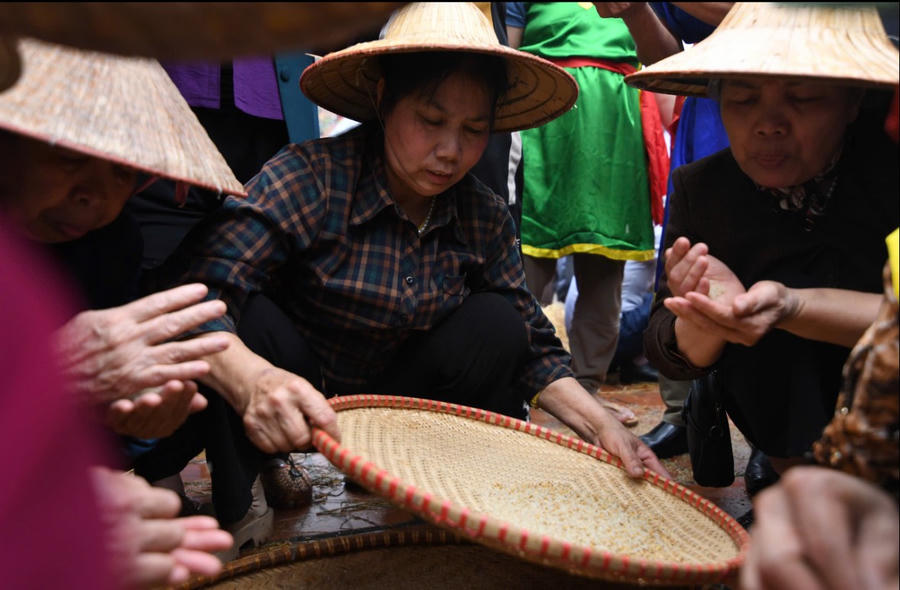 Mọi công đoạn đều thực hiện theo phương pháp truyền thống