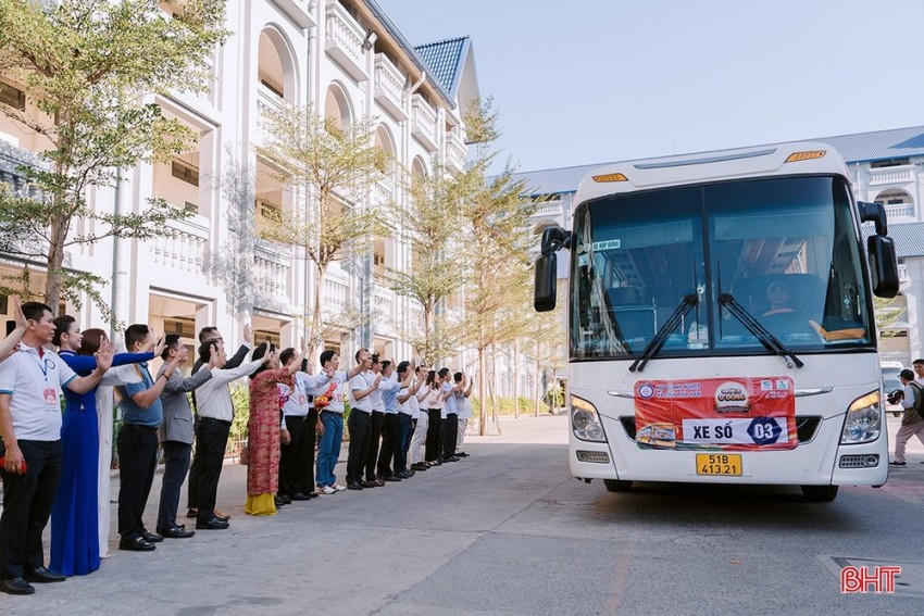 Đoàn xe xuất phát tại Trường Đại học Giao thông Vận tải TP Hồ Chí Minh vào 8h sáng 9/2; dự kiến đoàn xe sẽ về đến Hà Tĩnh vào sáng ngày 10/2.