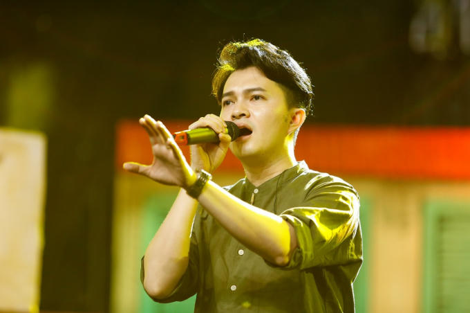 Nam Cường hóa nhạc sĩ nghèo van xin tình yêu trong Người Kể Chuyện Tình