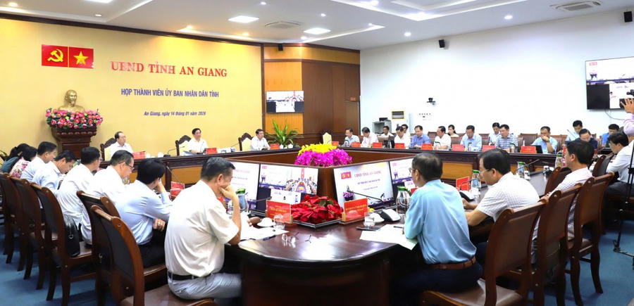 Quang cảnh cuộc họp Thành viên UBND tỉnh An Giang