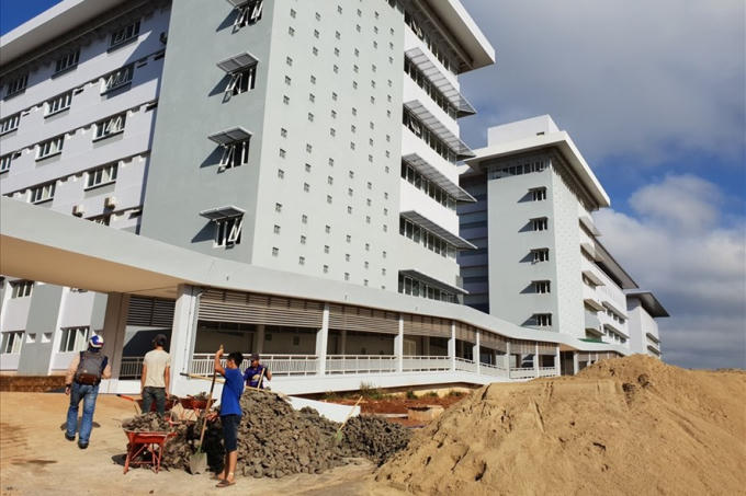 Dự án Bệnh viện Vùng Tây Nguyên sau nhiều năm thi công, đến nay vẫn chưa thể bàn giao, đi vào hoạt động.