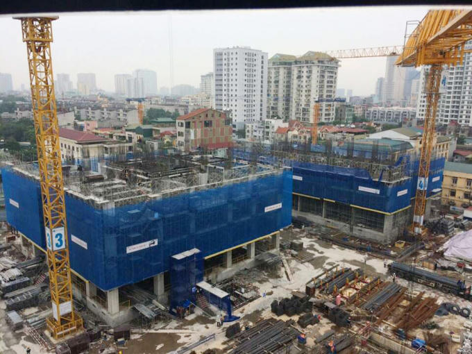 Toà Summer 2 và Autumn đang được làm cột vách tầng 5.