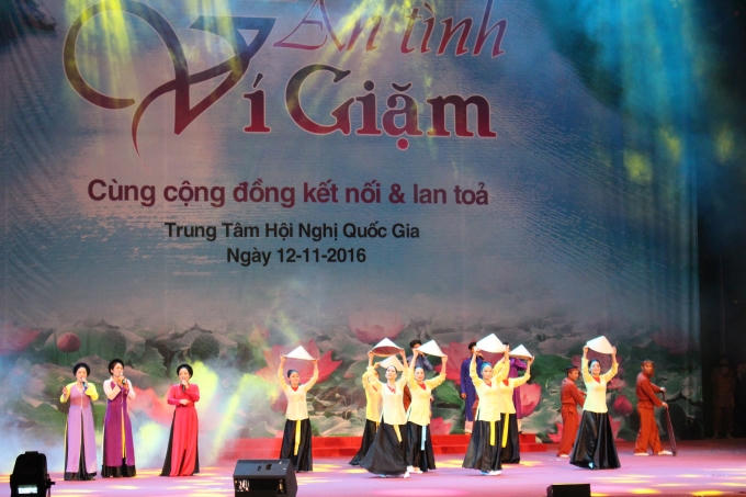 Ví giặm được hát trong hầu hết mọi hoạt động đời thường, từ ru con, dệt vải, trồng lúa...
