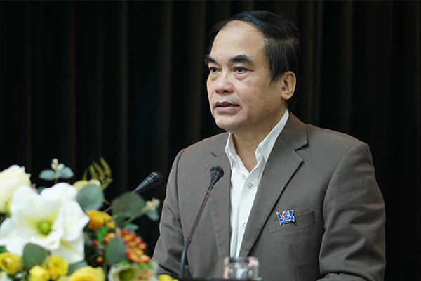 Anh216.
