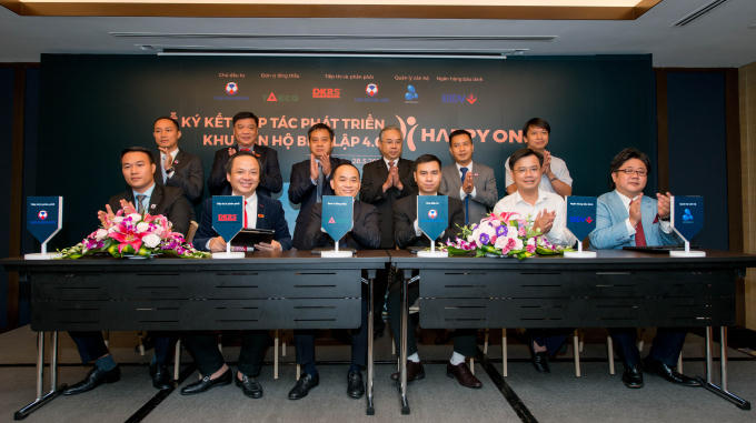 Vạn Xuân Group chính thức ký kết hợp tác phát triển Khu căn hộ biệt lập 4.0 Happy One với các đối tác chiến lược.