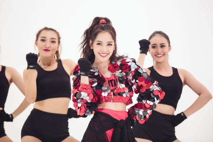 Chi Pu tung ca kh&uacute;c nhạc phim dễ g&acirc;y 'nghiện'