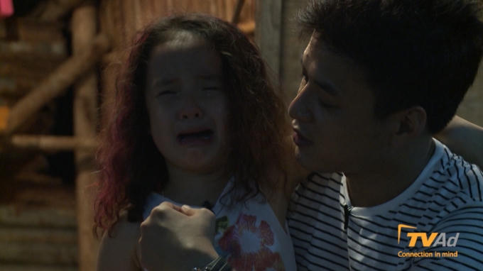 Chia tay trong nước mắt.