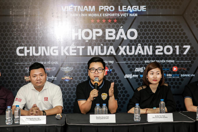 Buổi họp báo sau khi kết thúc trận đấu.