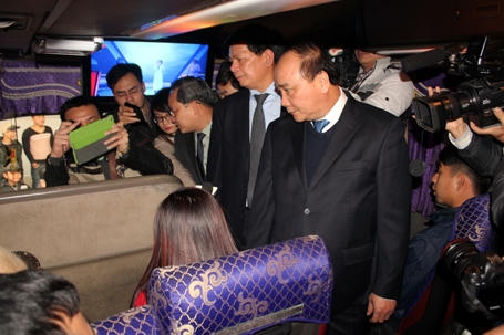 Ngày 9/2/2015, Phó Thủ tướng Nguyễn Xuân Phúc làm việc với Cục Cảnh sát giao thông và kiểm tra công tác vận tải tại bến xe Mỹ Đình (Hà Nội). Tại đây, Phó Thủ tướng yêu cầu bến xe phải bố trí đủ phương tiện để nhân dân được về quê ăn Tết. “Nếu thiếu, lấy xe của Giám đốc bến, thậm chí lấy cả xe của Tổng Giám đốc Công ty vận tải Hà Nội đưa hành khách về quê”, Phó Thủ tướng Nguyễn Xuân Phúc chỉ đạo.