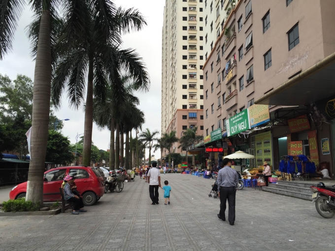 Không gian công cộng tại Khu đô thị Đại Thanh bị biến thành bãi xe trái phép.