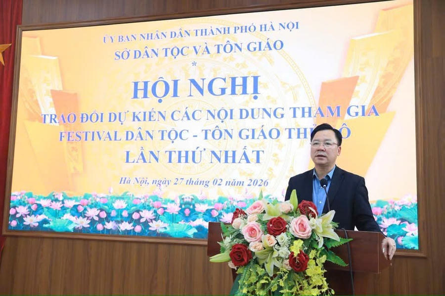 Giám đốc Sở Dân tộc và Tôn giáo Hà Nội Nguyễn Sỹ Trường phát biểu tại Hội nghị.