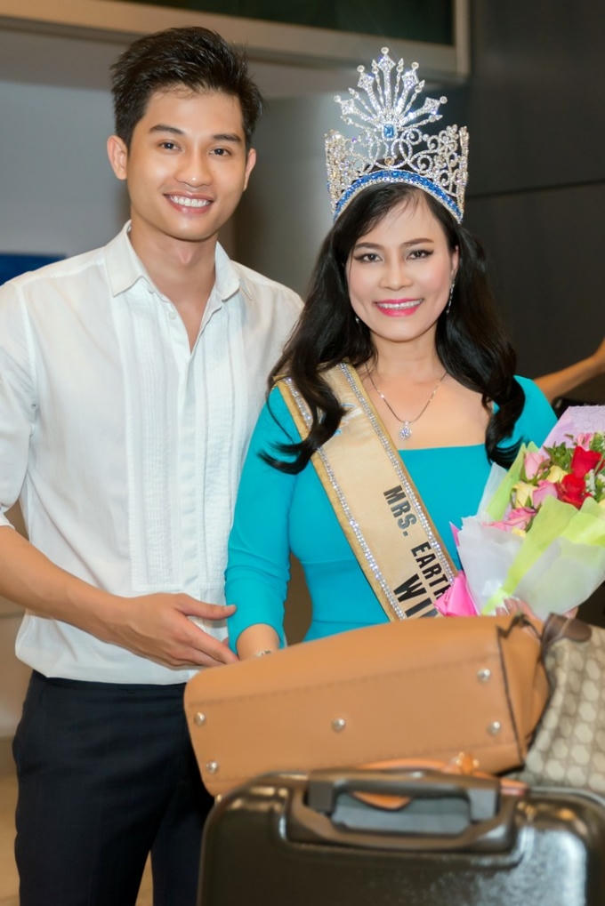 Đinh Minh Quân và Hoa Hậu Hòang Thi Thanh Mai.
