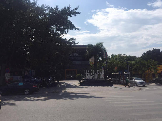 Nh&agrave; h&agrave;ng Hải sản phố l&agrave; một minh chứng cho một trong c&aacute;c sai phạm của C&ocirc;ng ty cổ phần Đa quốc gia.