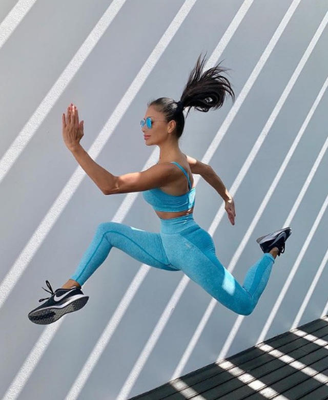 Trang Instagram cá nhân của Nicole Scherzinger ngập tràn những hình ảnh khỏe khoắn, năng động của nữ ca sĩ người Mỹ và cho thấy lối sống rất lành mạnh của cô