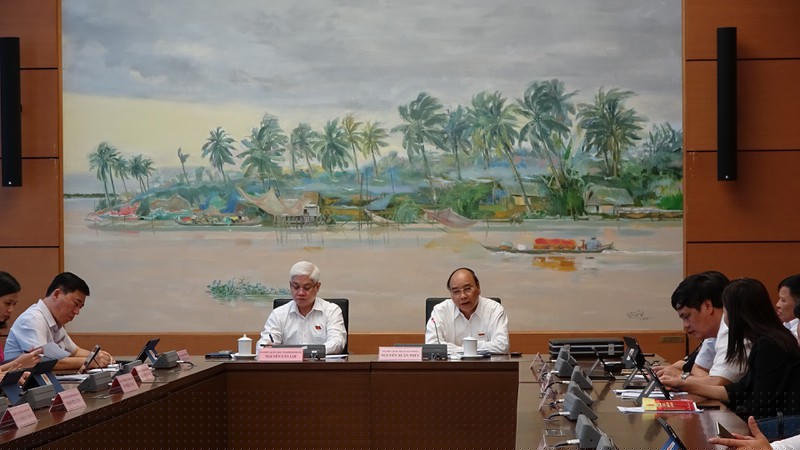 Toàn cảnh buổi thảo luận tại tổ về dự án Luật Bảo vệ môi trường (sửa đổi).