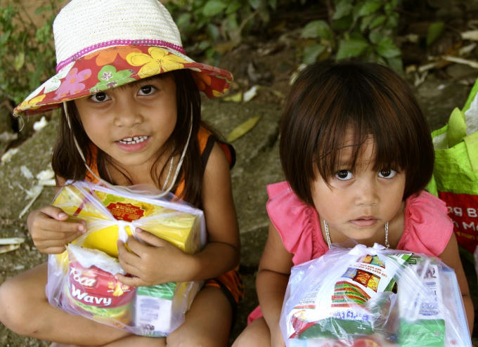 TT Huế: Pháp luật Plus mang niềm vui đến trẻ em vùng cao A Lưới