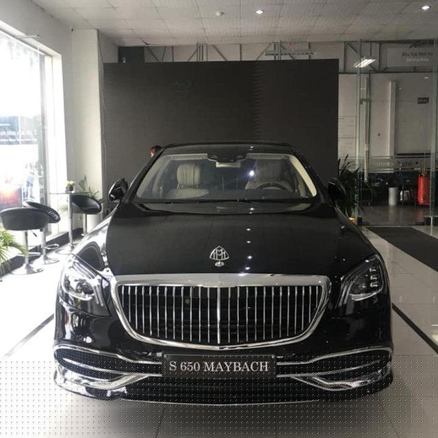 Chiếc siêu xe Mercedes-Maybach S650 2019 được Mercedes-Benz Vinamotor Nghệ An bàn giao cho khách hàng ngày 8/5.