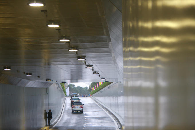 X&acirc;y cầu đi bộ ph&iacute;a Đ&ocirc;ng hầm chui Điện Bi&ecirc;n Phủ - Nguyễn Tri Phương.