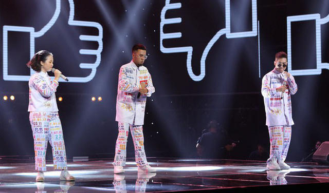 Với bài hát và phần trình diễn ấn tượng, Lộn xộn band xuất sắc giành...