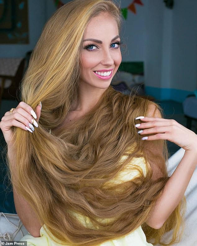 ‘Nàng Rapunzel đời thực’ được đàn ông săn đón vì mái tóc dài gần 2m - ảnh 2