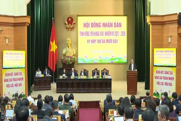 Quang cảnh kỳ họp.