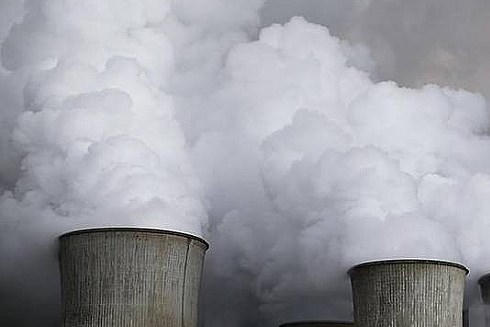 Tác động từ môi trường sống:Những người sống gần các mỏ khoáng sản hoặc các nhà máy hóa chất sẽ có nguy cơ mắc bệnh cao hơn người sống ở các khu vực khác.