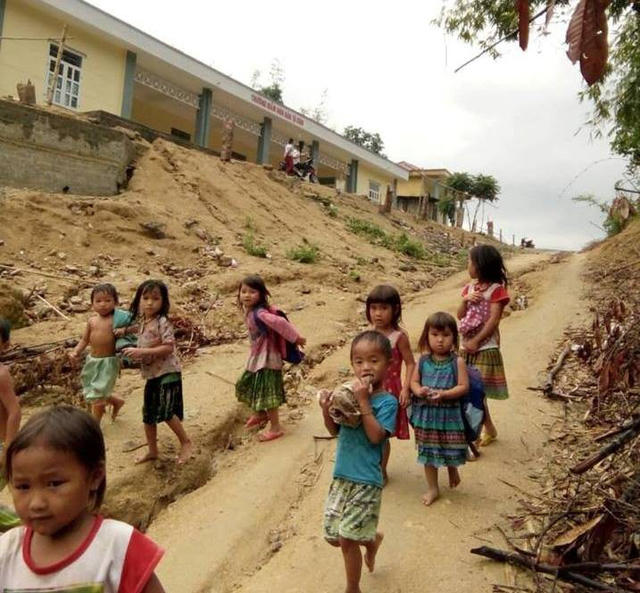 Nhiều nơi ở Thanh Hóa, dân vẫn không đủ ăn, học sinh không có trường lớp để học.