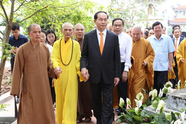 Chủ tịch nước Trần Đại Quang chúc mừng Phật đản 2017 đức Pháp chủ GHPGVN