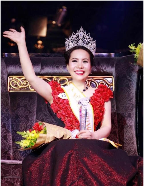 Nữ hoàng Doanh nhân Kim Chi đăng quang năm 2015.