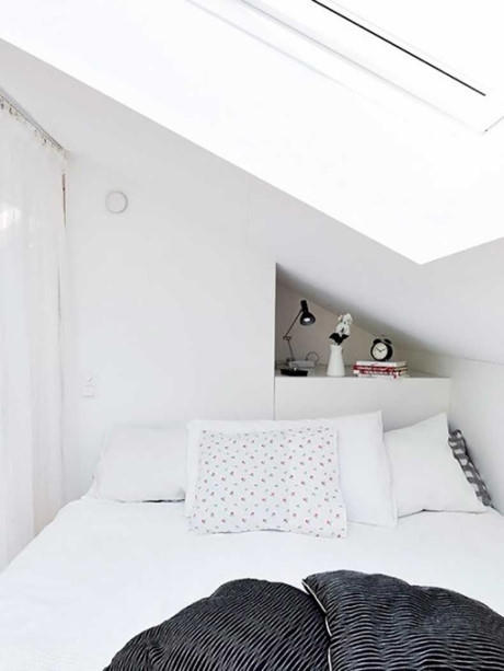 Với thiết kế cửa sổ trần nhà cho phép bạn đón những tia ban mai đầu tiên của ngày mới.