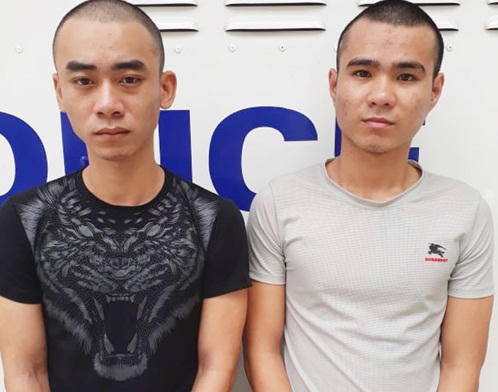 2 đối tượng Phạm Tùng Lâm (bên trái) và Mai Văn Hiệp. (Ảnh: Công an tỉnh Thanh Hóa)