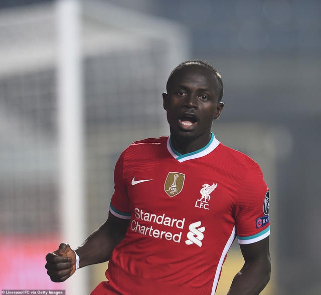 Sadio Mane ăn mừng bàn thắng nâng tỷ số lên 4-0