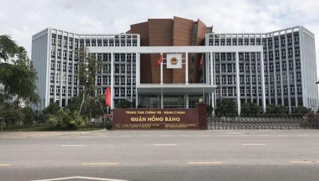 1588142206_0ban-3-lo-dat-lien-nhau-sau-quan-uy-hong-bang-