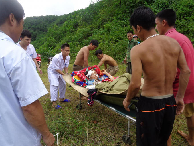 Hiện, bà Đón đang được điều trị tại Trung tâm y tế huyện Tân Sơn. (Nguồn: Page Thanh Sơn và Tân Sơn).