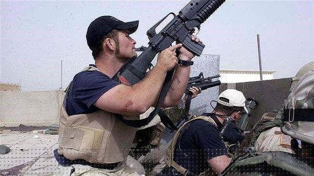 Lính đánh thuê của Blackwater tham gia sứ mệnh ở Iraq năm 2004. Ảnh: AP
