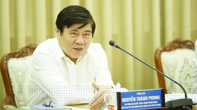 Chủ tịch UBND TPHCM Nguyễn Thành Phong cho biết những năm qua TP chưa có dự án lớn nào hoàn thành (ảnh: Phạm Nguyễn)