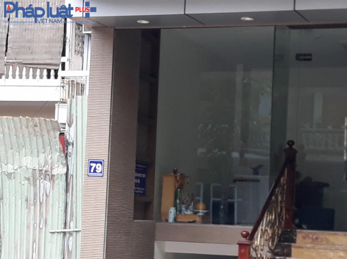 Sát ngay đó lại là số nhà 79.